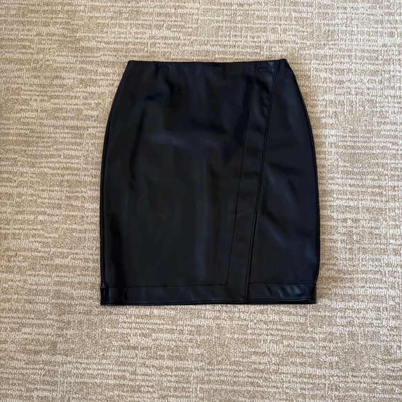 Ann Taylor Leather-like Pencil Skirt - Picture 1 of 5